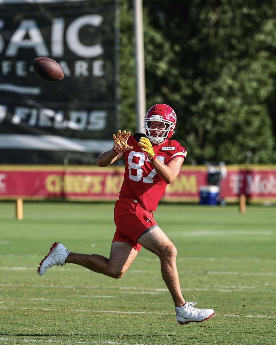 Chiefs's tweet photo. Until next year 👋 https://t.co/a1DETMgxL3