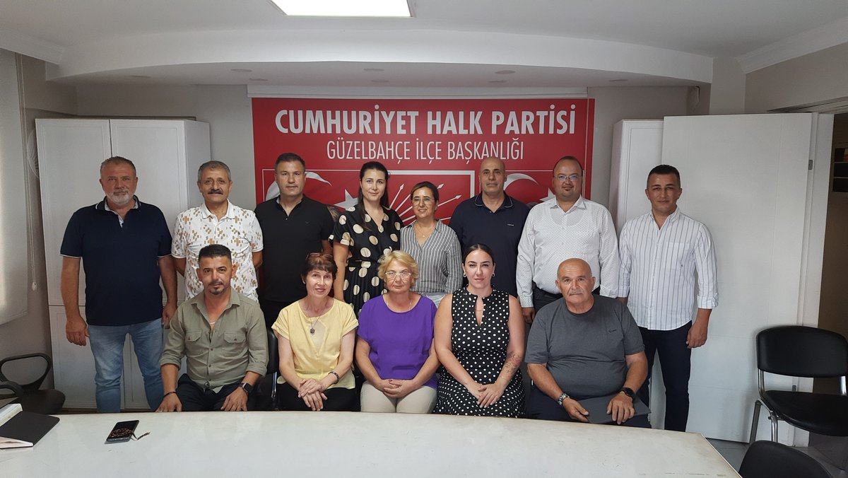 CHPguzelbahce's tweet photo. İlk yönetim kurulu toplantımızı tam kadro ve Kadın Kolları Başkanımızın katılımıyla gerçekleştirdik. Birlikte çok daha güçlüyüz! https://t.co/WQyRPiles2