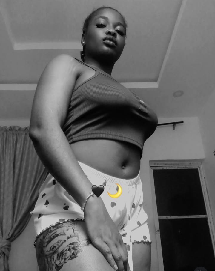 Zeeyy_Oumarr's tweet photo. I need a poor boyfriend any One?💔 https://t.co/mYNGKGPHR9
