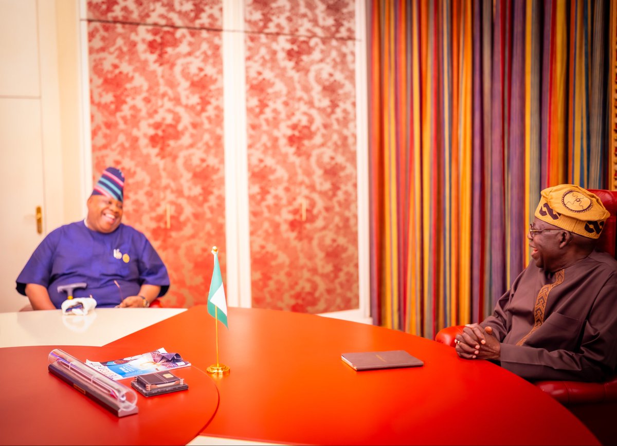 DOlusegun's tweet photo. President Bola Ahmed Tinubu receives in audience  a delegation lead by Gov Ademola Adeleke, as he presents his certificate of return to Mr President and gives gratitude for success at the just concluded August 15 governorship election in Osun state. https://t.co/IkrlSfqxgf