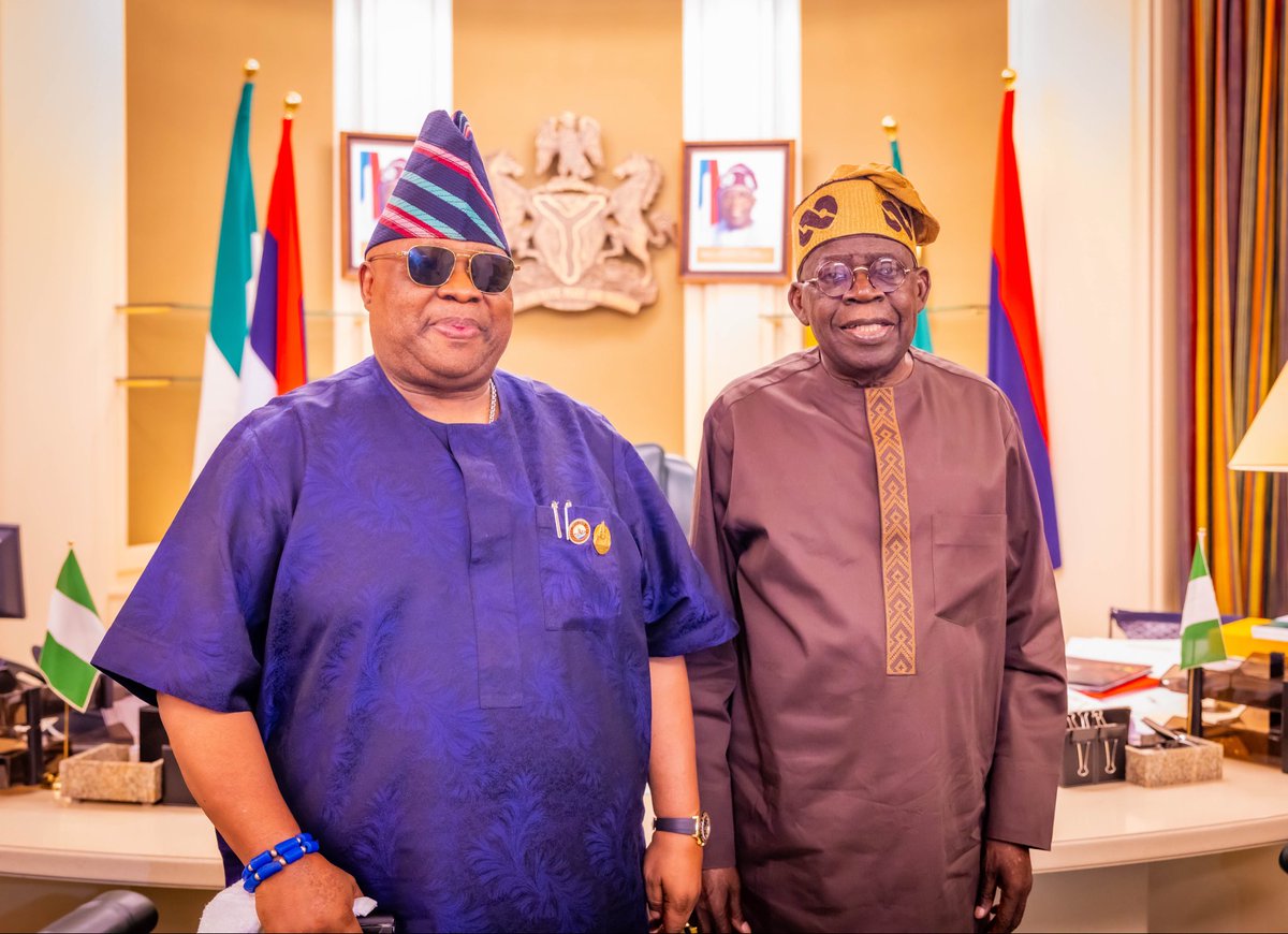 DOlusegun's tweet photo. President Bola Ahmed Tinubu receives in audience  a delegation lead by Gov Ademola Adeleke, as he presents his certificate of return to Mr President and gives gratitude for success at the just concluded August 15 governorship election in Osun state. https://t.co/IkrlSfqxgf
