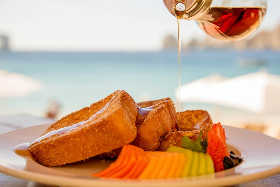 CasaDoradaCabo's tweet photo. Breathe in the ocean. Taste the moment.⛱

At Maydan, the ocean is your backdrop and time feels softer. Every bite is a gentle reminder to be right here, tasting the moment as it is.🌊✨
.
.
.
#maydan #beachclub #medanobeach #elrinconculinario #casadoradacabo #loscabos https://t.co/T5yL89AKur
