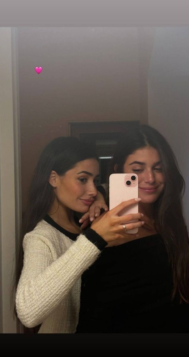 EvaPelayozz's tweet photo. Muitos parabéns, minha emminha! Que este dia seja o recomeço de um ciclo incrível, cheio de saúde, amor e novas conquistas. Obrigada por seres essa pessoa maravilhosa na minha vida. Celebra muito! E conta comigo sempre fofinha, adoro-te 💕 https://t.co/qsDJ8U0jqG
