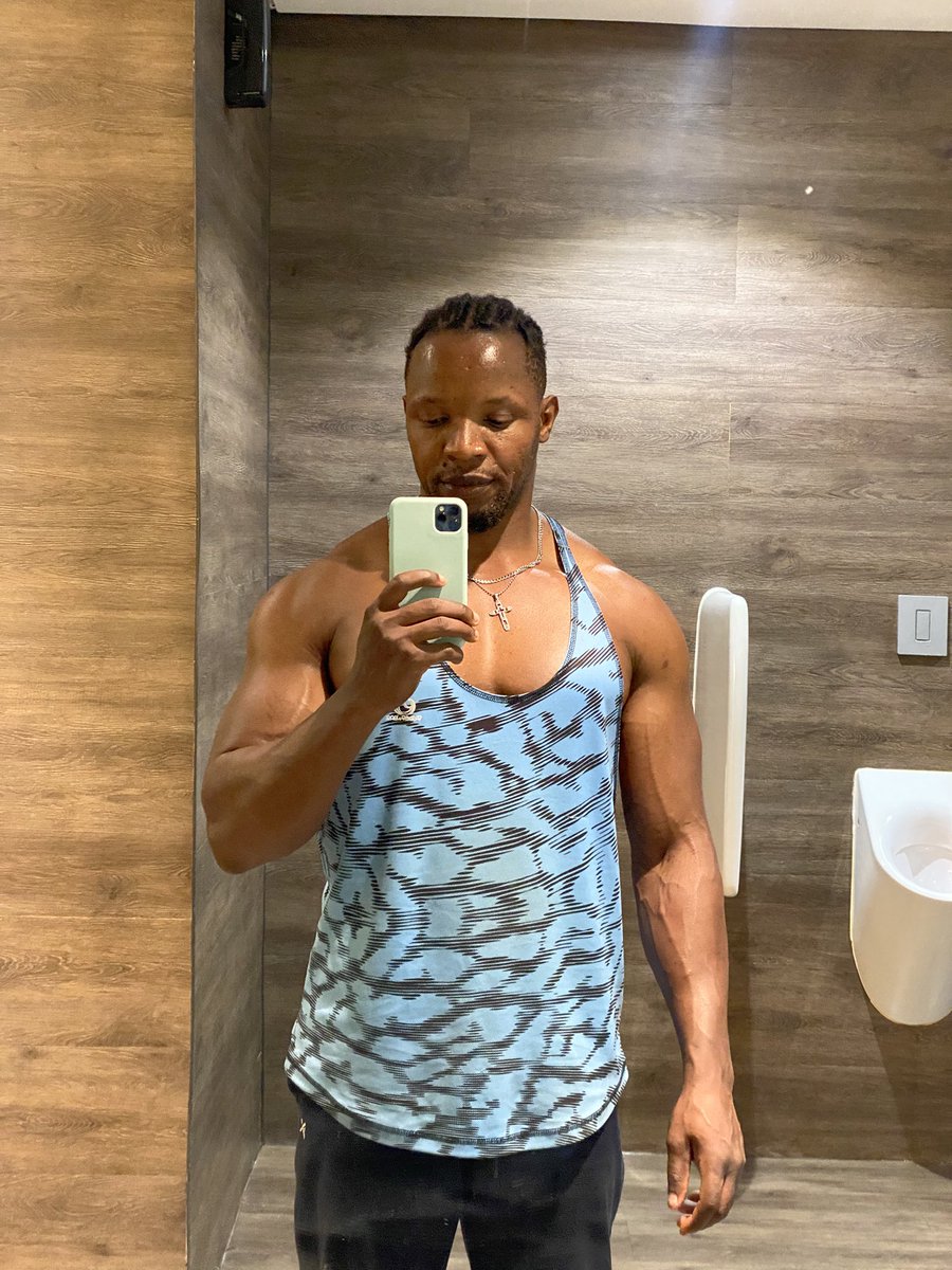 Chadrackmukeng9's tweet photo. Pain today , power tomorrow #virałpost #xposted #explore https://t.co/RZbzxsdZc7
