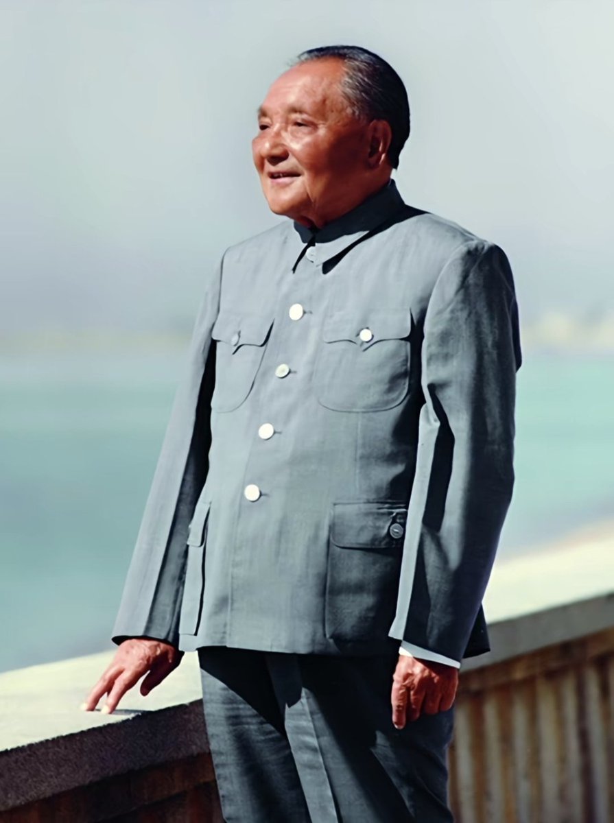 bigjusir's tweet photo. 一想到那群马列左臂批评的邓小平爷爷，比他们那群马列左臂读的马列经书更多，比只会到处闹事和胳膊肘往外拐的他们更懂马列主义和怎么去实践……

jusir就感到特别的搞笑🤣🤣🤣 https://t.co/Q3gfK9npLw