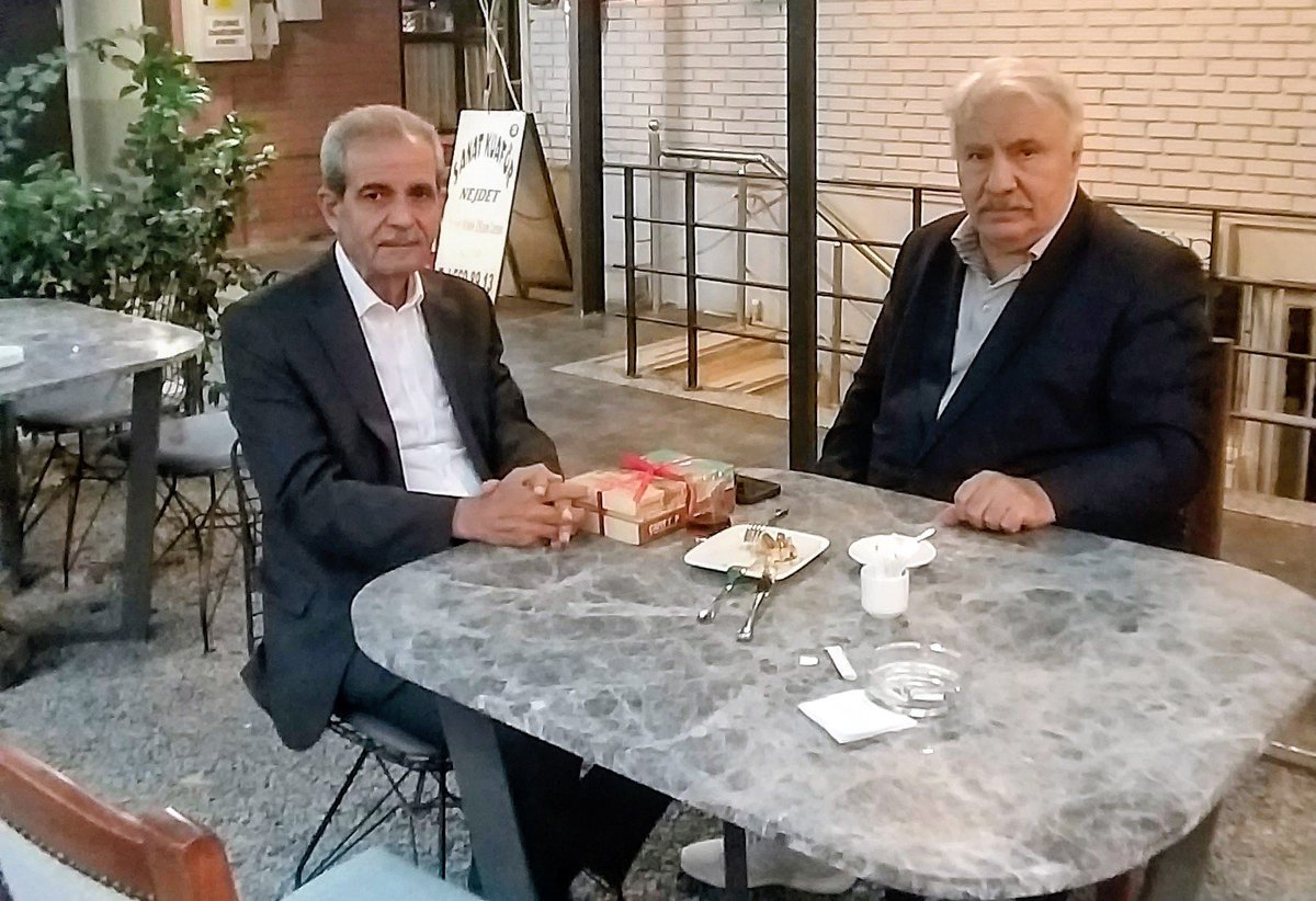 FevziDemirkol's tweet photo. "Yürü dese dağlar yürürdü.
Dur dese kalpler dururdu.,,  
Dizeleri;

şahsiyetinde ve mücadelesinde vücut bulan, 
büyük dava ve mücadele adamı,  
1980 öncesinde
destanlar yazan neslin en çetin şartlarında, İstanbul Ülkü Ocakları'nın Efsane  Başkanı,
MHP Genel Başkan Yardımcısı ve 21. Dönem İstanbul Milletvekilimiz,
vefa abidesi azîz dostum, kardeşim, ülküdaşım,
Sayın Mustafa VERKAYA'nın vefatını tarifsiz bir teessürle öğrendim. 

Merhuma Allah’tan rahmet, ailesine, sevenlerine,
büyük mücadelesinde dava ve yol arkadaşlarına,
Ülkücü Camia'ya sabırlar niyaz ediyor, taziyetlerimi sunuyor, başsağlığı diliyorum. 
Mekânı cennet, ruhu şâd, makamı alî, kabri nur olsun.
#HüvvelBakî.