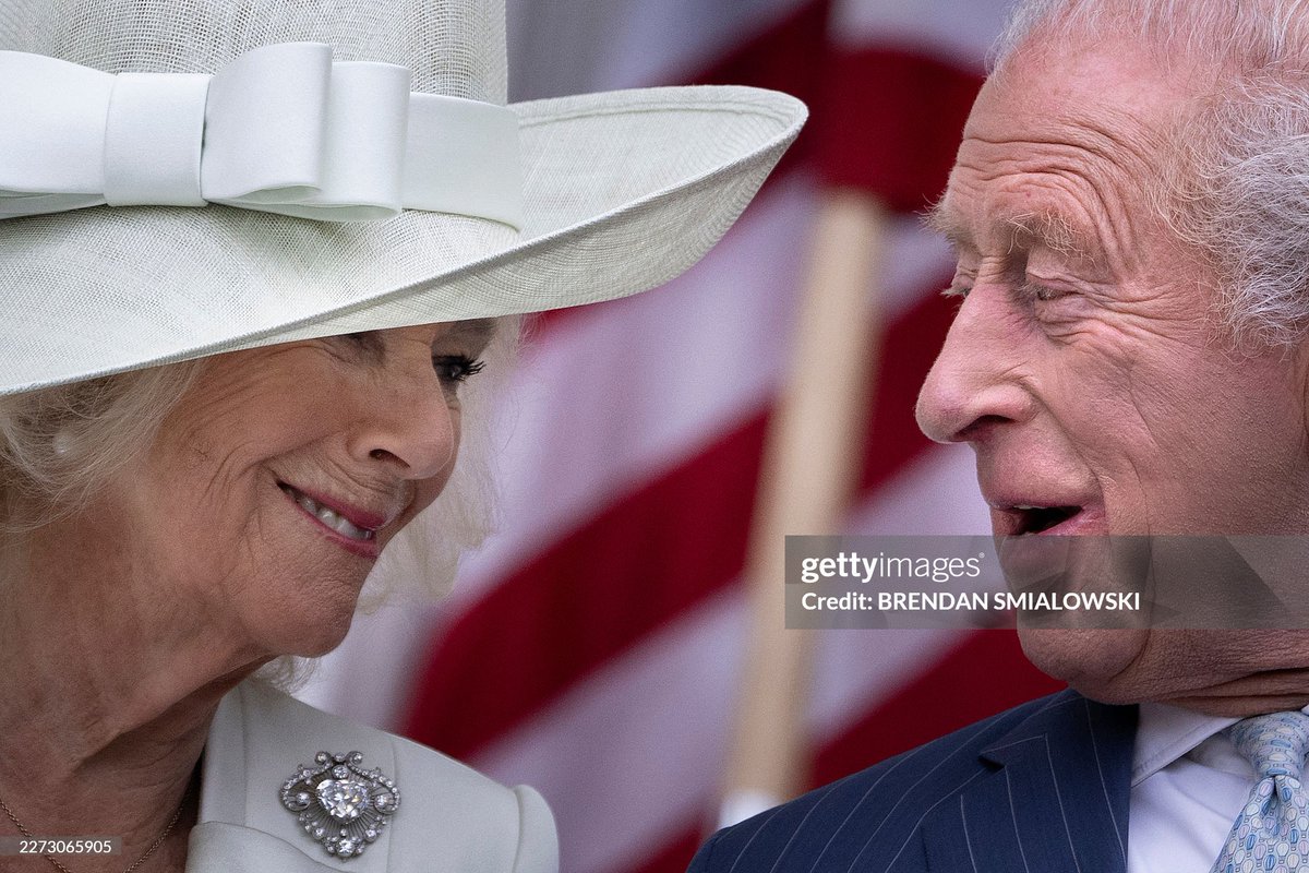 Cathy57600977's tweet photo. Them❤️❤️❤️#Godblessthem https://t.co/tBHBxB7atL