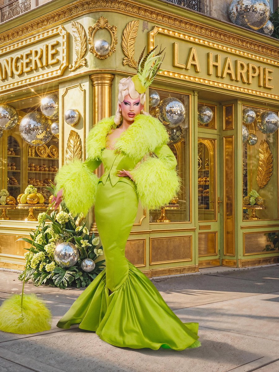 zologzo's tweet photo. alors pour cette finale vous êtes team qui dans ce carré final?  #dragracefrance https://t.co/Cwi5xnlv0a