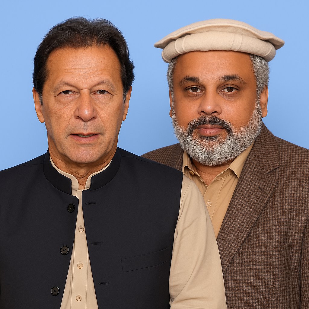 _SahibzadaHamid's tweet photo. زمانہ معترف ہے ہماری استقامت کا
 نہ ہم نے شاخ گل چھوڑی نہ ہم نے قافلہ بدلا ،
 
 راہ الفت میں گو ہم پر بڑے مشکل مقام آے
 نہ ہم منزل سے باز آے نہ ہم نے رہنما بدلا https://t.co/opR0zS9fjY