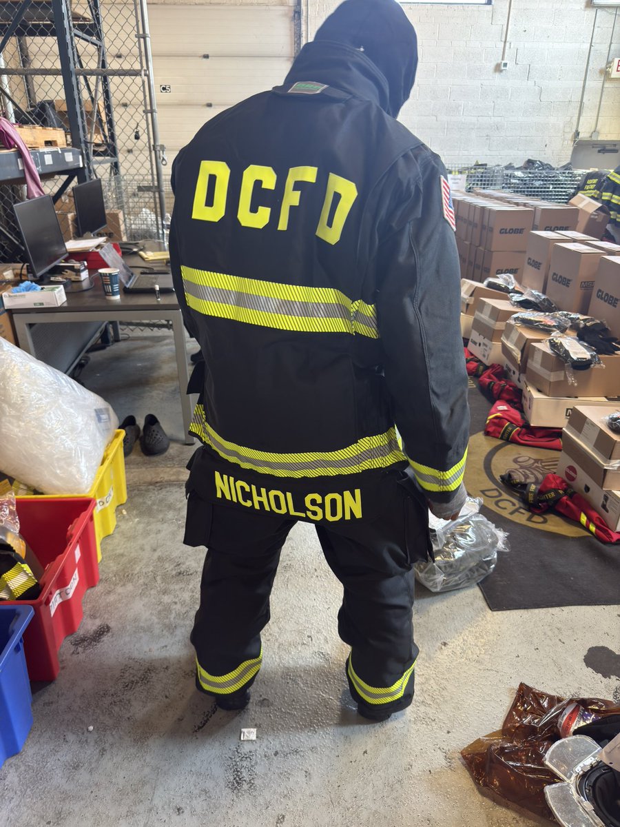 LLMYFATHERS's tweet photo. DCFD GRAD DAY 👨🏽‍🚒 https://t.co/l6pFFux8L2