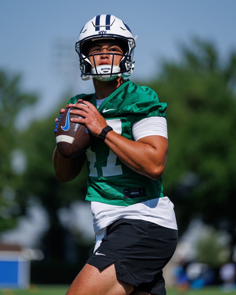 CougSportsMedia's tweet photo. USA Today's Jordan Mendoza says Bear Bachmeier has a chance to be among the best quarterbacks in the country:

"Not just an elite name, but a proven quarterback. You wouldn't have guessed Bachmeier was thrust as BYU's starter as a true freshman. The Big 12 offensive freshman of the year did it all for the Cougars, throwing for 3,033 yards and rushing for 527 yard with 26 total touchdowns in nearly getting his team to the playoff. He is one of the toughest quarterbacks in the league, not afraid of contact and can run over defenders. 

His arm is already solid, and if continues to build on his throwing, he has the chance to be among the best quarterbacks in the country."

https://t.co/apUsDHl485

📸: @BYUFOOTBALL @BYUphoto