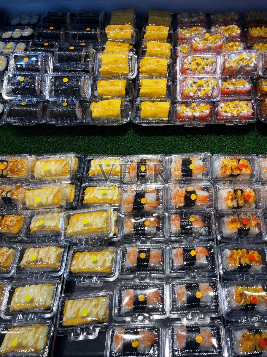 hesh2601's tweet photo. Restocked fresh sushi, iced cold coffee, and midnight snack favorites at our corner store! Swing by for quick picks before they’re gone. https://t.co/ZQkwvOrxbX