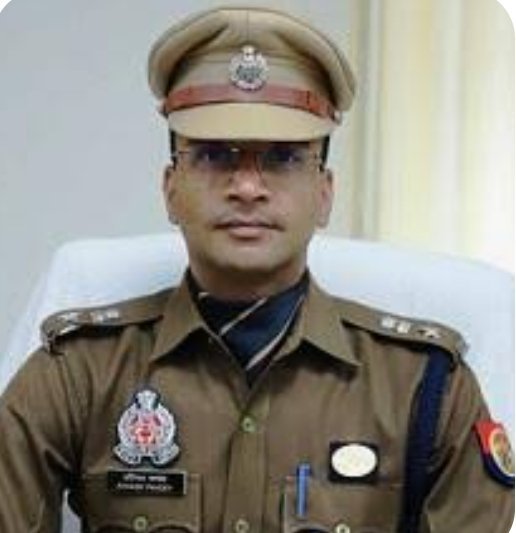 iMayankIndian_'s tweet photo. मेरठ: मेरठ SSP अविनाश पांडेय (IPS-2015 बैच) का तबादला कर दिया है।

अविनाश पांडेय को पुलिस अधीक्षक, संबद्ध मुख्यालय पुलिस महानिदेशक, उत्तर प्रदेश, लखनऊ के पद पर भेजा गया है। वहीं झांसी के SSP बी.बी.जी.टी.एस. मूर्ति को मेरठ का नया SSP बनाया गया है।

#Meerut #SSPAvinashPandey #IPS https://t.co/wXInqpZQzu