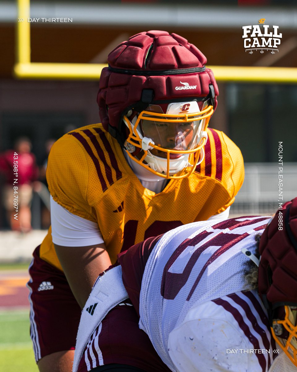 CMU_Football's tweet photo. Focused In.

#FireUpChips https://t.co/rcEQilastg