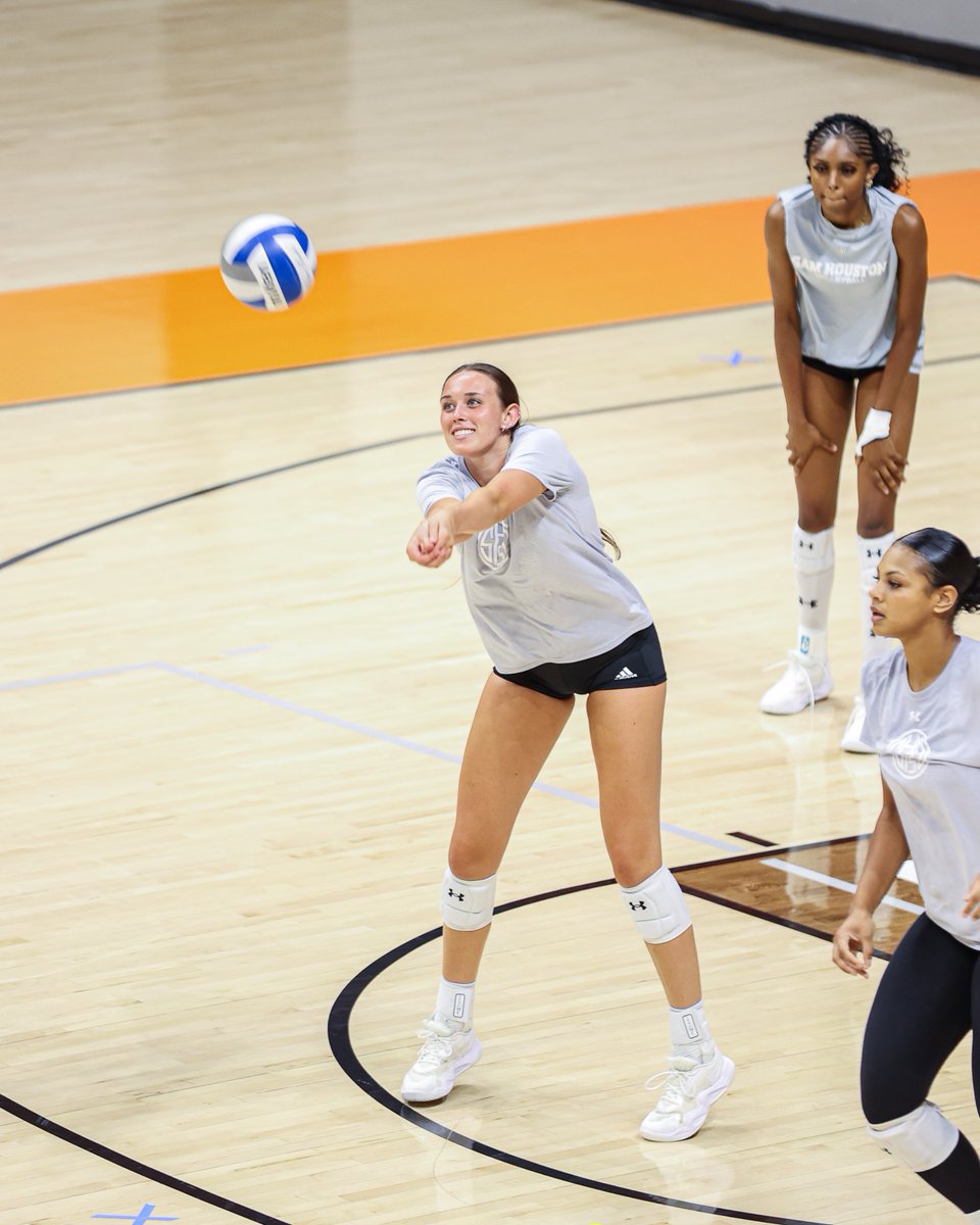 BearkatsVB's tweet photo. Getting set for Saturday.
#EatEmUpKats| #BePartOfIt https://t.co/l0Oy3m2LKl