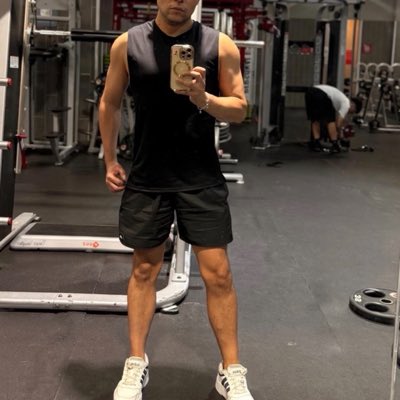 laoer1008's tweet photo. #NuevaFotoDePerfil https://t.co/DgnJZYdNOF