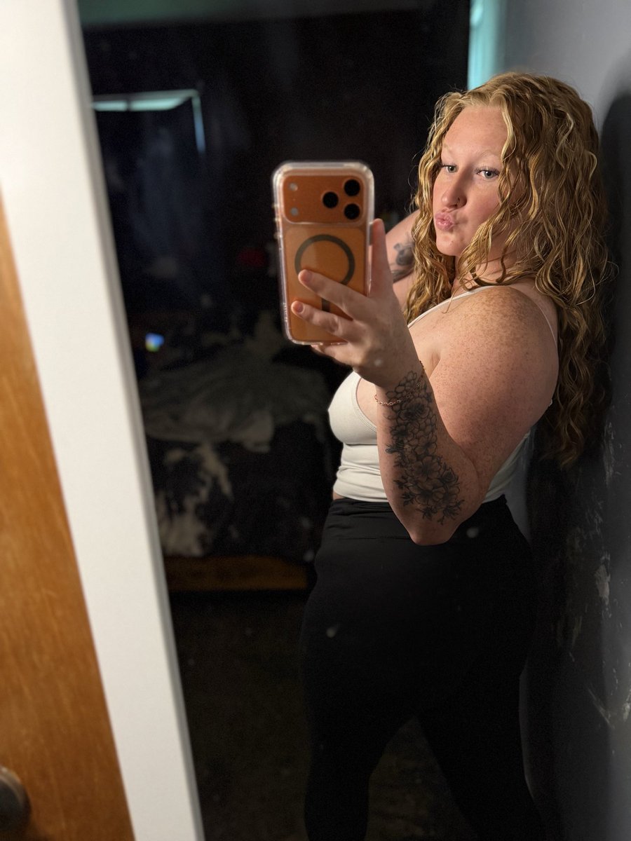 MakylaRayne's tweet photo. promotions running now 🥵💦 @OnlyFans 

https://t.co/WhI2V0e90L https://t.co/uFr6AeHWJP