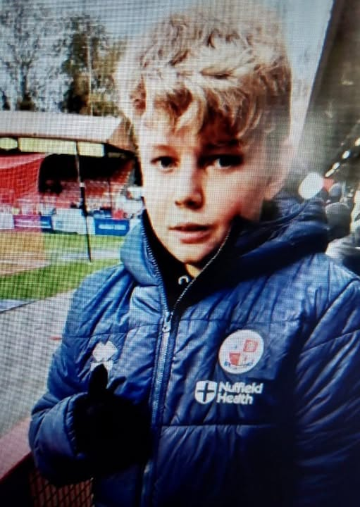 Alexandr4Denman's tweet photo. IMPORTANT PLEASE SHARE THIS TO EVERYONE LETS GET HIM BACK HOME TO HIS FAMILY 
Aaron is missing from home he's 14 years old reported missing from Brighton .
He has connections to Burgess Hill, Wivelsfield, Shoreham and Crawley.
He was wearing a red Spain football shirt, black joggers and Nike trainers. He was last seen in Brighton 9.30pm on 19th August. 
Anyone who sees him or knows his whereabouts is asked to report it to Sussex Police online or call 101 and quote serial 1627 of 19/08