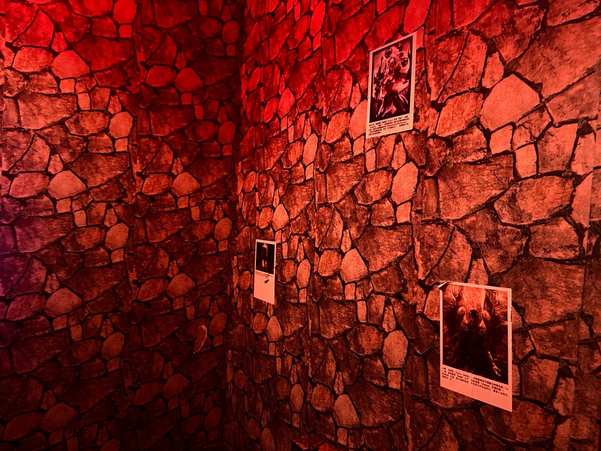 Eduardo56359510's tweet photo. Your phone died mid escape room! Find hidden clues, crack the code and get out before time runs out. No spoilers—can you beat it https://t.co/JvM1kUX7YV