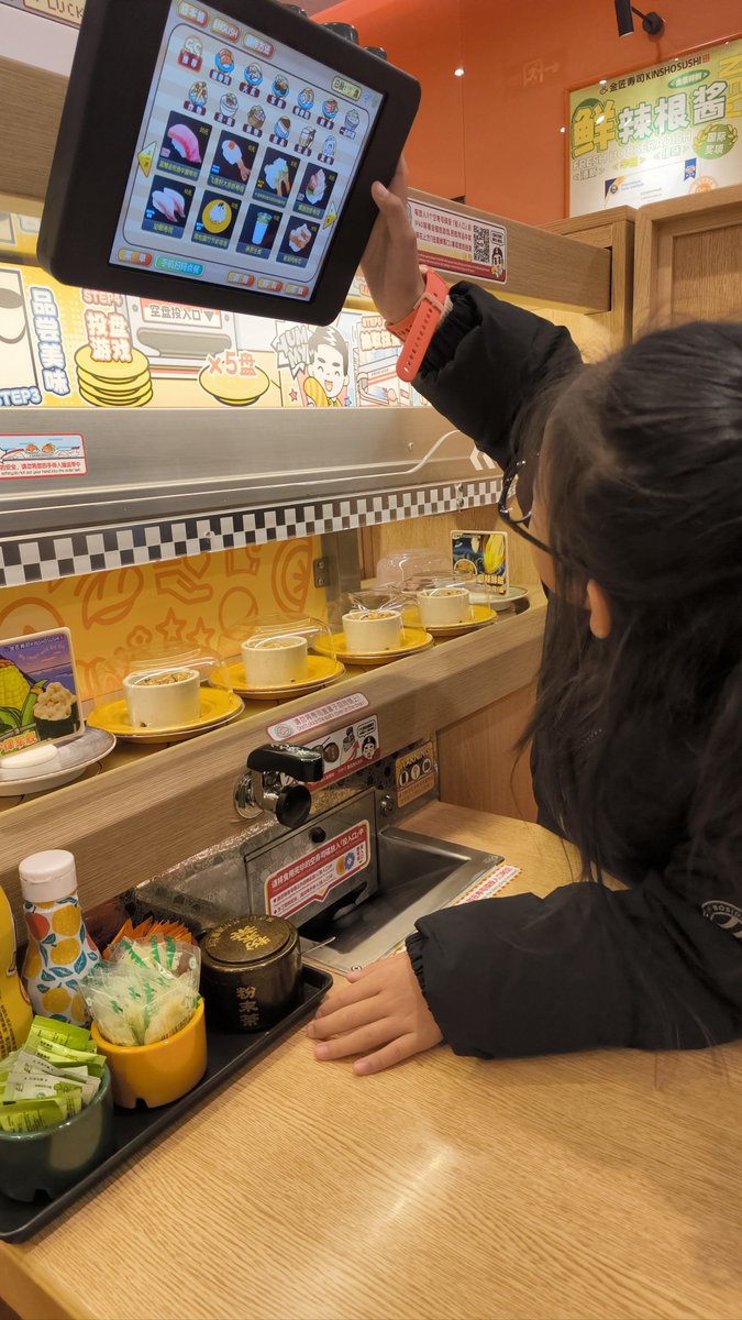 simplysoap2012's tweet photo. Just tried to help a classmate scan a work project QR code in the campus café… turned out it was his lunch pay QR code  Spent 2 mins explaining to the cashier it was not my meal, and now we’re both laughing over a random “fake payment” record. https://t.co/jM1yMV1asV