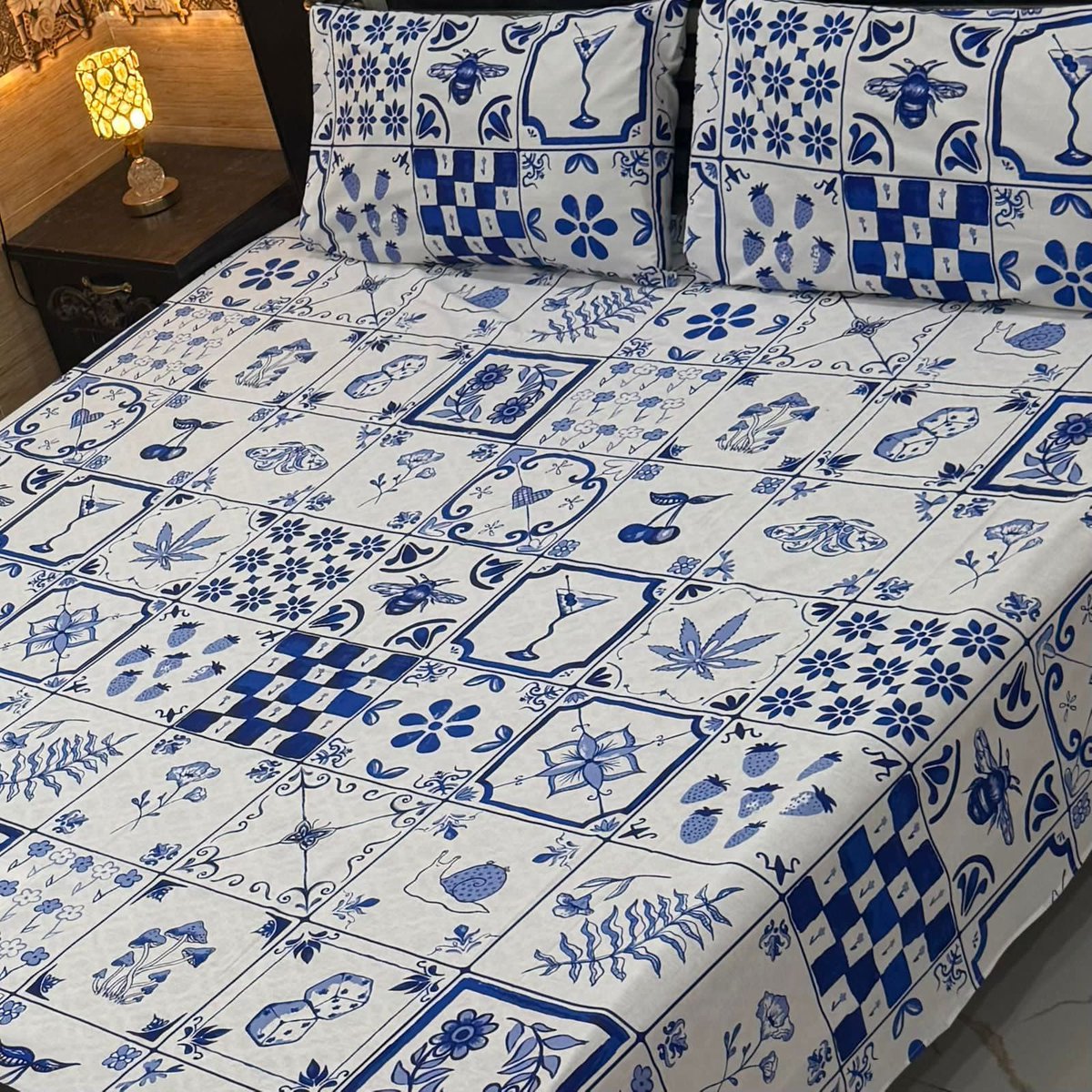 kt_macarobgrl's tweet photo. Export cotton bedsheets with guaranteed colors. King size, elegant full-print 3-piece set: 1 sheet and 2 pillow covers. Fixed price: 1600. Delivery charges excluded. https://t.co/Hil98fUelK