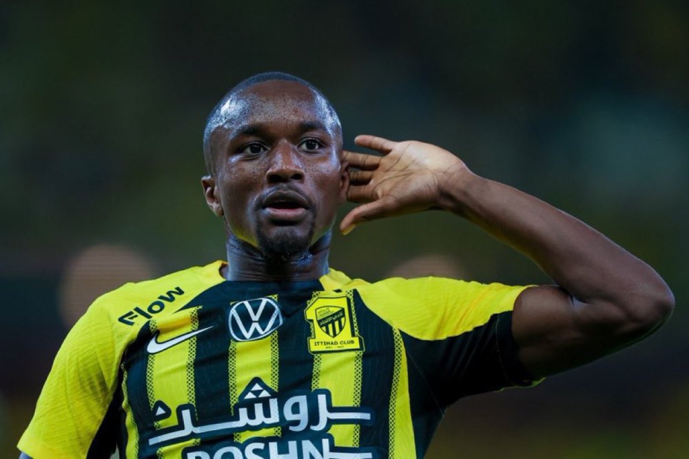 Adl_7777's tweet photo. الفراغ الإداري الحالي في #الاتحاد بعد حل المجلس لا يجب أن يكون مسوغاً لتمرير أخطاء كارثية كالتفريط في #موسى_ديابي .
ننتظر من صندوق الاستثمارات تدخلاً حاسماً لإيقاف هذا الانتقال المرفوض فنياً ومنطقياً. 
لا يمكن بناء مشروع رياضي منافس وأنت تتخلى عن أهم أسلحتك الهجومية في توقيت حساس كهذا.