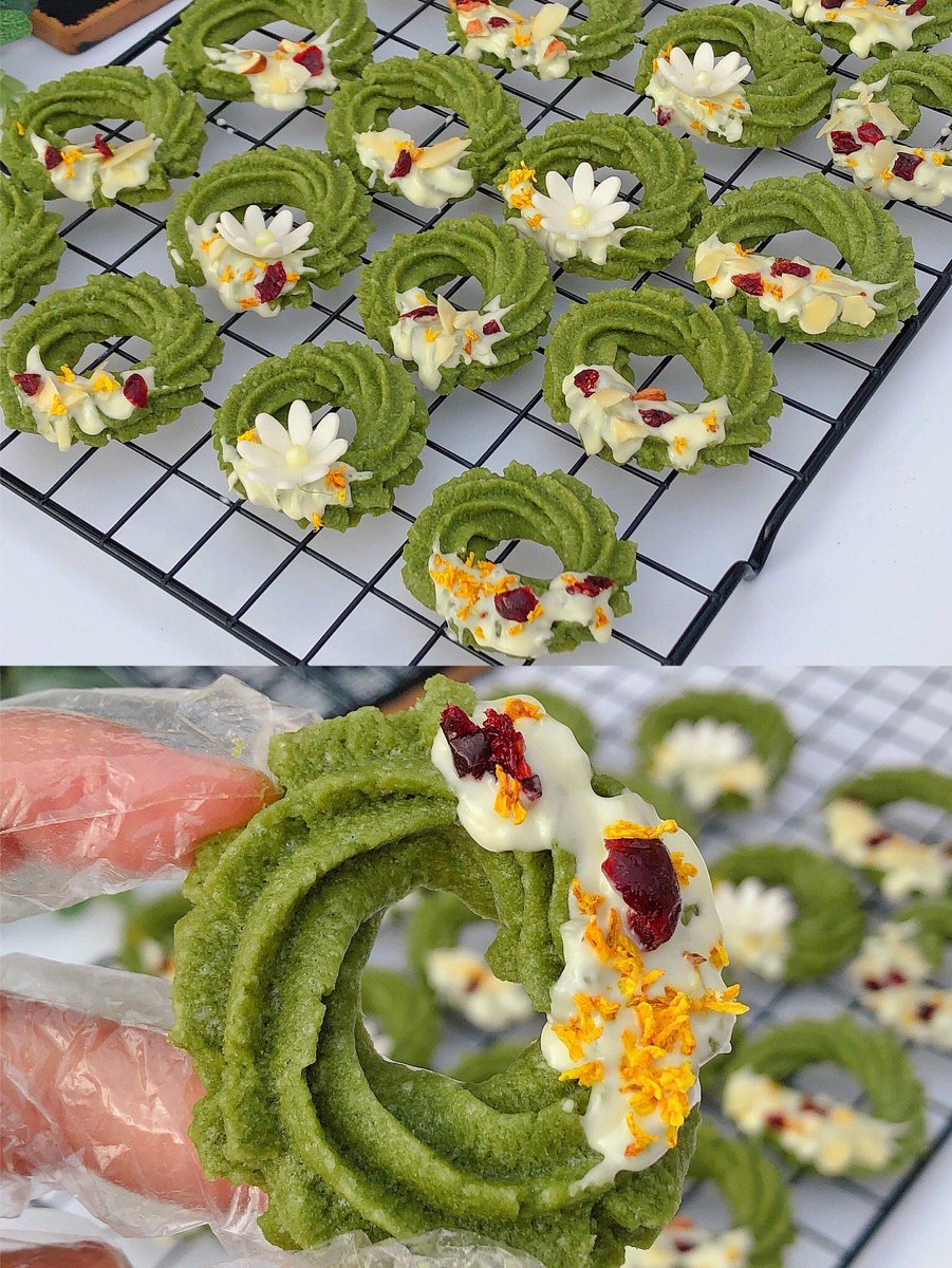 JamieReuben1's tweet photo. Treat your taste buds to these crispy matcha cookies—warm, buttery, and perfect for sharing with your snack buddy! https://t.co/4Fa23nQvFz