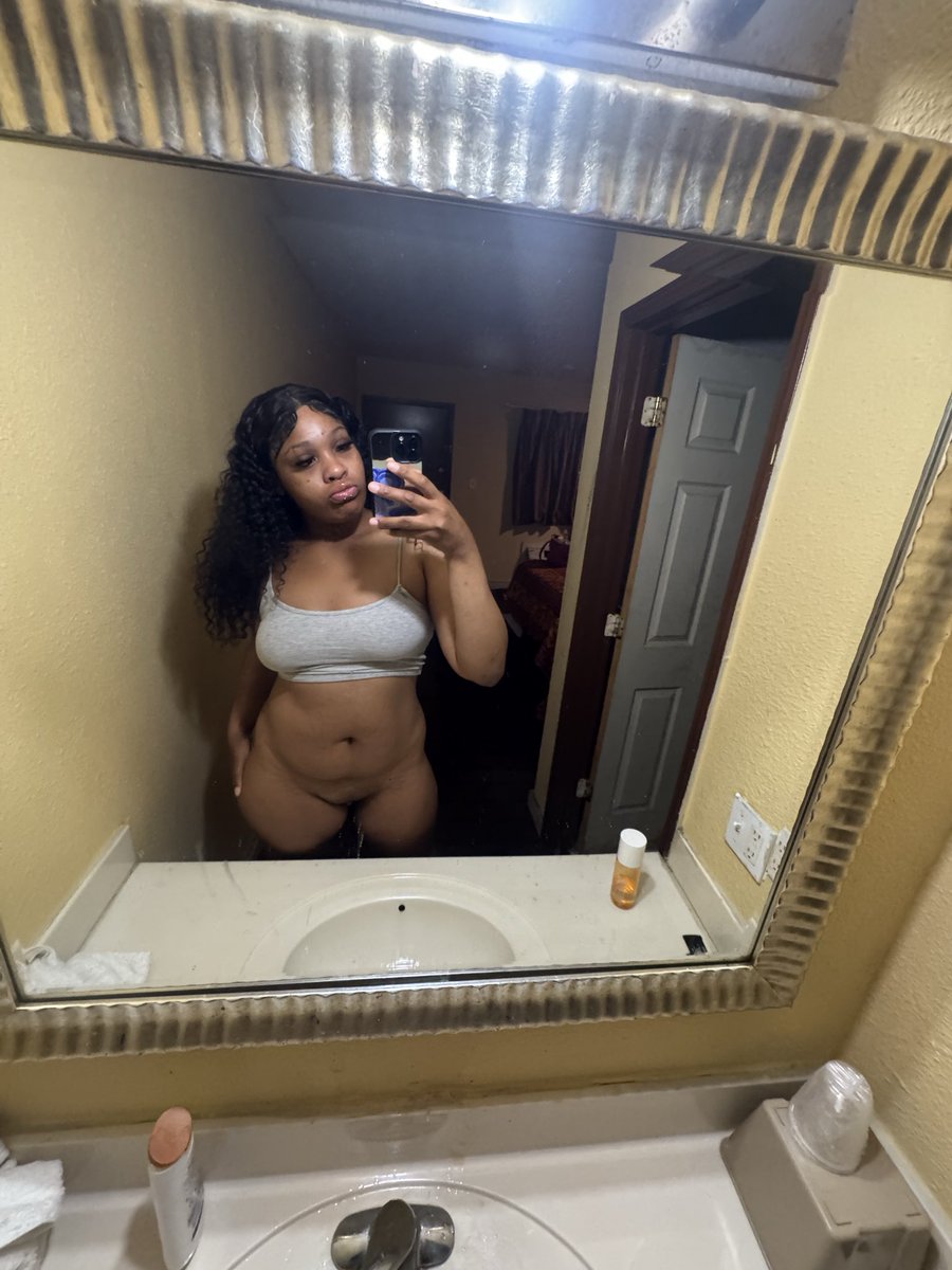 lonii2freaky's tweet photo. Good morning Guys😘 https://t.co/de9lBeSpvk