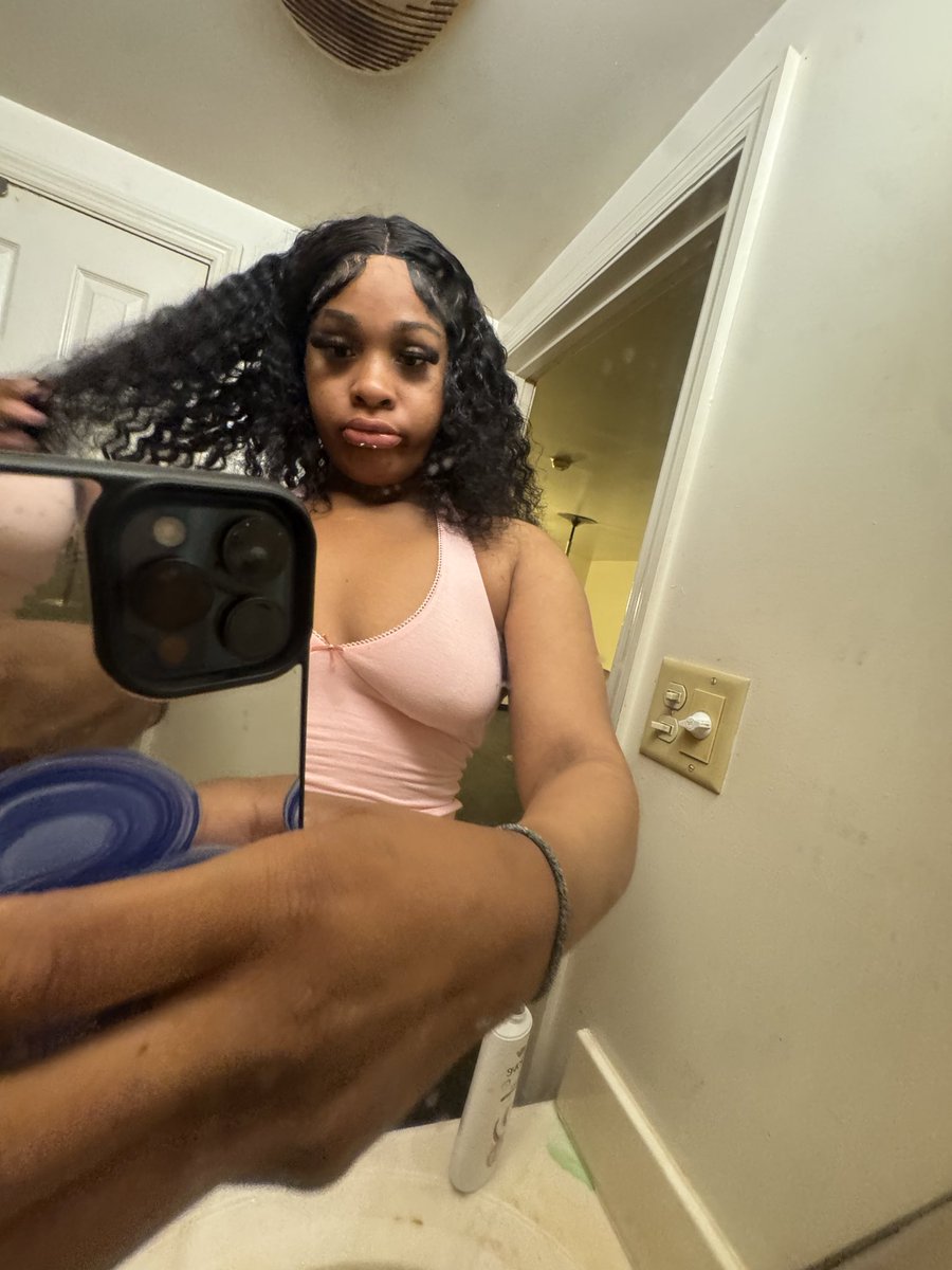 lonii2freaky's tweet photo. Good morning Guys😘 https://t.co/de9lBeSpvk