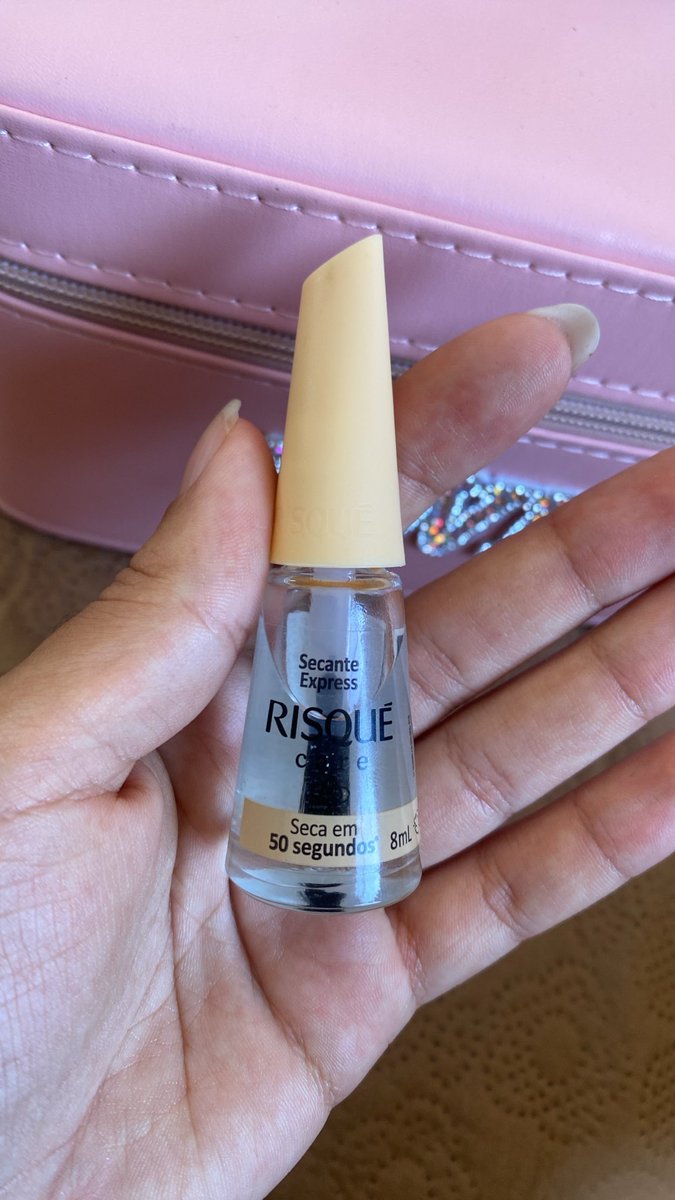 hazzcbello's tweet photo. esse secante da risque é um pai presente pra mulheres desastradas, o divo já salvou tantas unhas minhas, amo muito https://t.co/Ed02l0E2cq