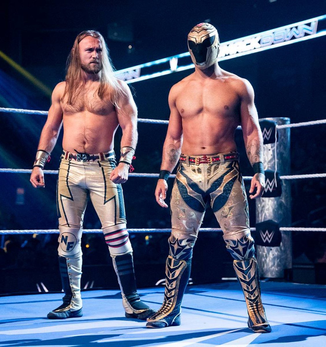 Planeta_Wrest's tweet photo. 🚨🚨 ÚLTIMA HORA 🚨🚨 

La división de equipos en pareja de la #WWE supuestamente está lista para una renovación.

La dupla de Shinsuke Nakamura y Hiromu Takahashi se está posicionando como un equipo principal de contendientes en SmackDown, mientras que Axiom y Nathan Frazer también se espera que reciban más tiempo en televisión.

En #WWERAW, ha habido discusiones sobre hacer que la dupla de Ethan Page y Rusev sea más prominente.

-@WrestleVotes / @FightfulSelect