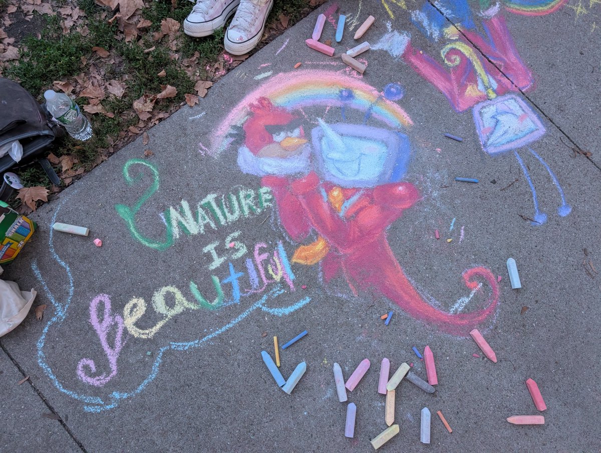 yuyusbubus's tweet photo. chalk art with my boyfriend yesterday (⁠*⁠＾⁠3⁠＾⁠)⁠/～⁠♡ https://t.co/ZiN1pO6qR1