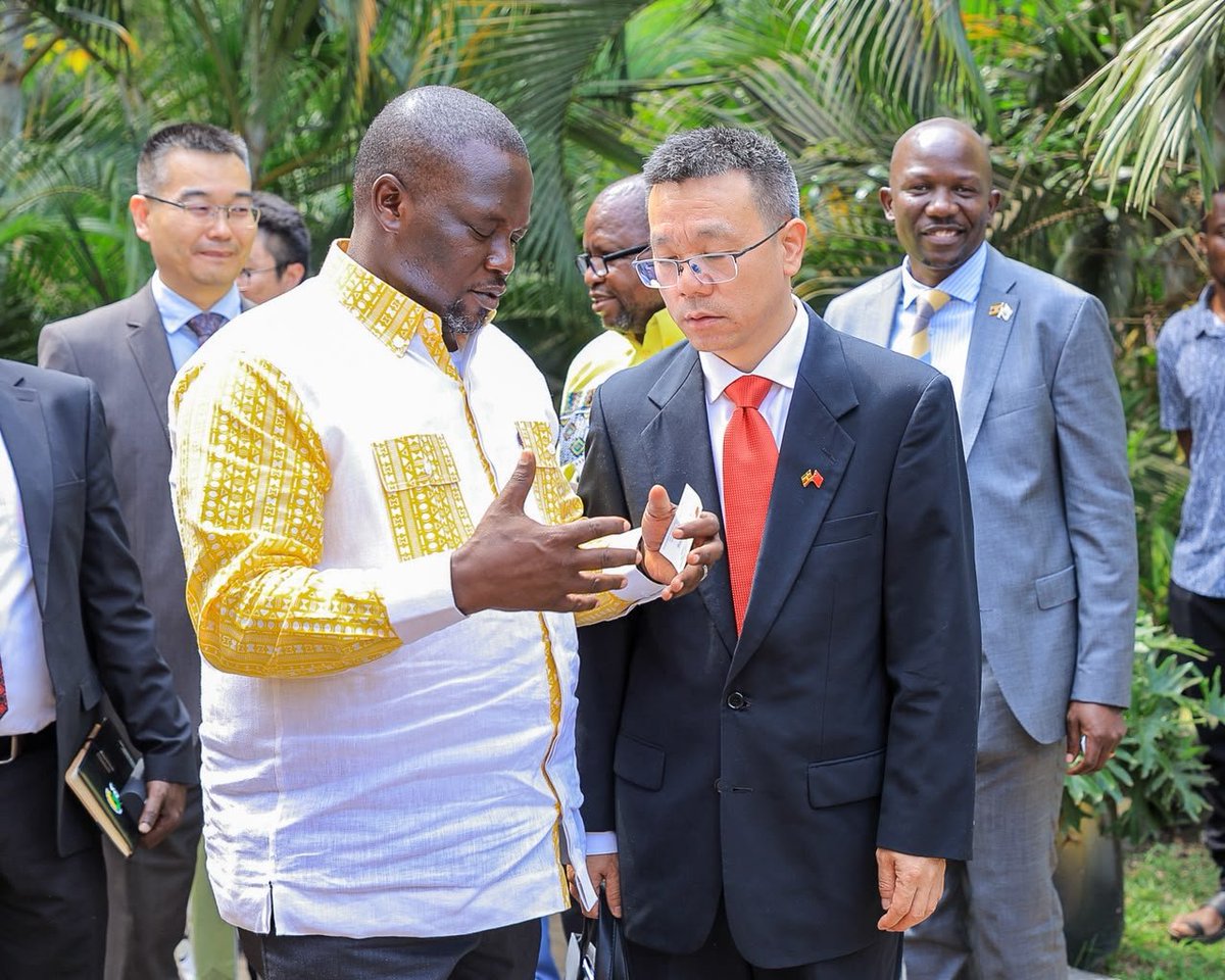 KartzSubbie's tweet photo. @KagutaMuseveni @NRMOnline @TodwongR @emmanuel_dombo @Odongakarasavio @manvawulence1 Todwong said China had stood with African countries during their struggles against colonialism and supported Uganda in its international engagements in the early 1970s.

Read More: https://t.co/nYtRojTjU8 https://t.co/mjlPXJki6z