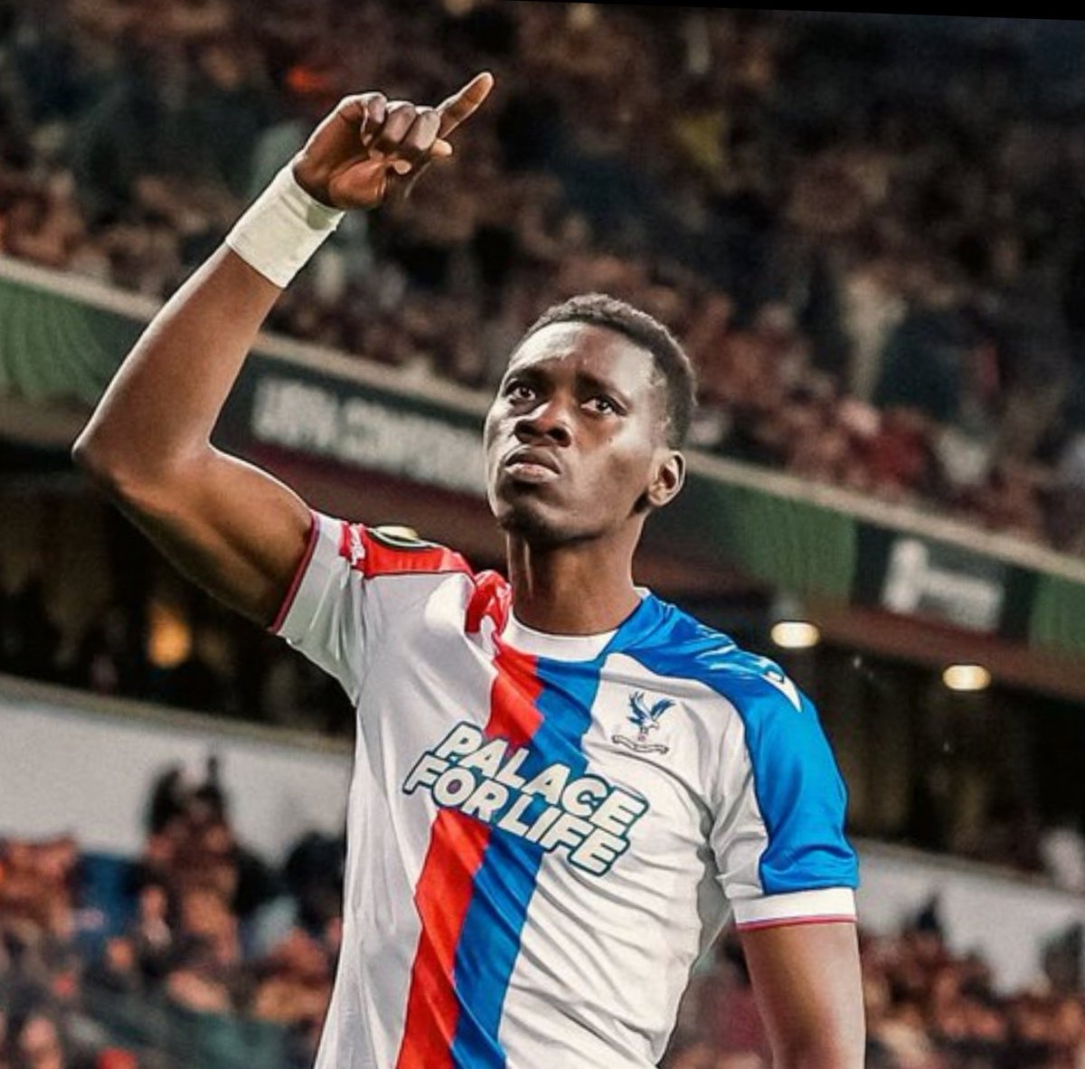 ulkeoncom's tweet photo. SON DAKİKA - Galatasaray, Ismaila Sarr ile 4 yıllık anlaşmaya vardı. (Nabil Djellit) https://t.co/Iq18fKj6Ln