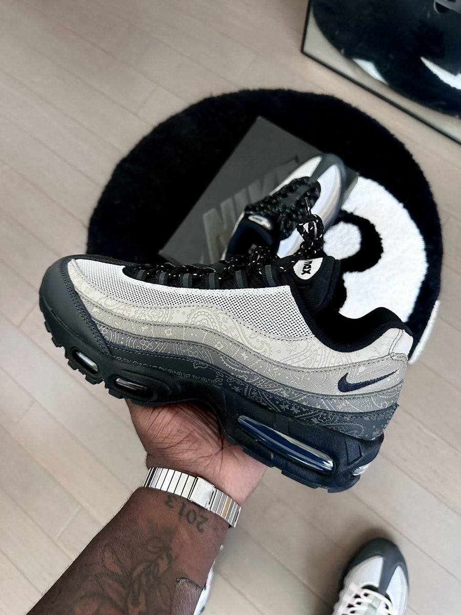 taergp's tweet photo. Air Max https://t.co/6IPwlC57uD