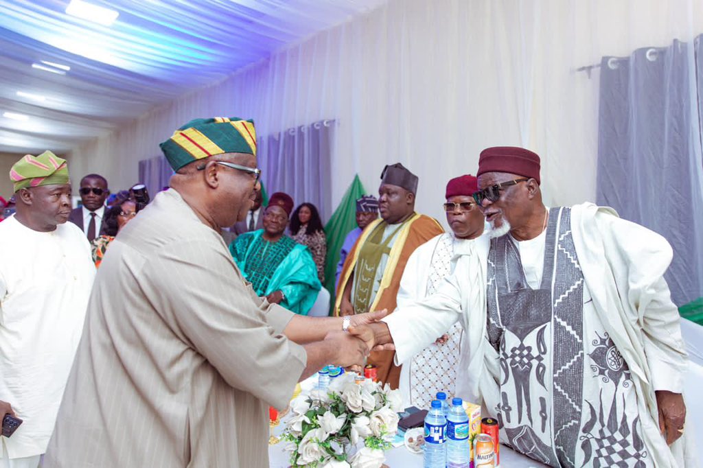 DOPA_PLSG's tweet photo. GOVERNOR MUTFWANG URGES STAKEHOLDERS TO CHART STRATEGIC PATH FOR UNITY, PEACE AND SUSTAINABLE DEVELOPMENT IN PLATEAU

...Expresses commitment to protecting lives and property of citizens

Stakeholders across ethnic, religious, political and professional divides in Plateau State have been implored to renew their commitment to unity, peace and inclusive development, with a call for stronger collaboration among citizens, government, traditional institutions, civil society and development partners to secure the future of the State.

Plateau State Governor, His Excellency, Barr. Caleb Manasseh Mutfwang made the call during a leadership retreat organised by the Plateau Initiative for Development and Advancement (PIDAN), which brought together the Governor of Plateau State, His Excellency Barr. Caleb Manasseh Mutfwang, the Senior Special Assistant to the President on Community Engagement for the North Central Region, traditional and religious leaders, political actors, civil society representatives and other stakeholders.

Addressing Stakeholders, Governor Mutfwang linked peace and development to stronger connectivity, rural infrastructure, communication and economic opportunities. He said his administration would continue to expand road infrastructure and rural connectivity, arguing that improved access would strengthen economic activity while making vulnerable communities less isolated.

Addressing the recent security challenges in parts of Plateau, Governor Mutfwang said the State would intensify efforts to facilitate the safe return of internally displaced persons to their ancestral communities when security conditions permit. He also emphasised the importance of intelligence, communication and community participation in preventing attacks.

Beyond security, the Governor identified Plateau's mineral resources and livestock sector as major economic opportunities that must be managed responsibly for the benefit of the people. He called for organised artisanal mining, stronger regulation, environmental responsibility and greater value for host communities.

He also advocated a new approach to livestock development, urging citizens to look beyond the fears surrounding ranching and focus on the economic opportunities across the livestock value chain.

According to him, Plateau must be positioned to benefit from the enormous market for milk and other livestock products while ensuring that any policy is implemented in the interest of the people and noted that there will be no forceful acquisition of land.

Governor Mutfwang further urged Plateau people to rise above political, ethnic and religious differences, particularly on social media, warning against the use of differences to create unnecessary divisions among leaders and citizens.

“Our differences can become a source of assets that we can leverage upon to advance our people,” he said, calling for a culture of collaboration in which leaders and citizens place the collective interest of Plateau above partisan considerations. While commending PIDAN for creating a platform for dialogue, Governor Mutfwang stressed that unity was indispensable to the State's progress, particularly at a time when Plateau is confronting security challenges and seeking to unlock its economic potential.

“If there was a time that PIDAN was needed, I want to say the time is now, PIDAN has come to stay,” and government will partner with relevant stakeholders to strengthen strategic partner in community engagement, peacebuilding and the long-term development of Plateau State.” 

In his speech, the PIDAN President Amb. Nanpon Danjuma Sheni said the organisation had built its reputation on dialogue, advocacy, research and constructive engagement, stressing that its responsibility was not only to preserve the legacy of its founding leaders but also to strengthen the institution for future generations.