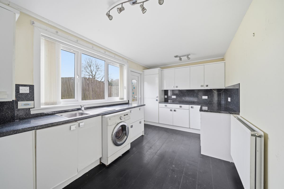 FuturePropAuc's tweet photo. NEW ENTRY ALERT - 6 Earlston Avenue, Kilmarnock - OPENING BID £50,000 https://t.co/ewaXThMtsW https://t.co/FfZnLFdGO0