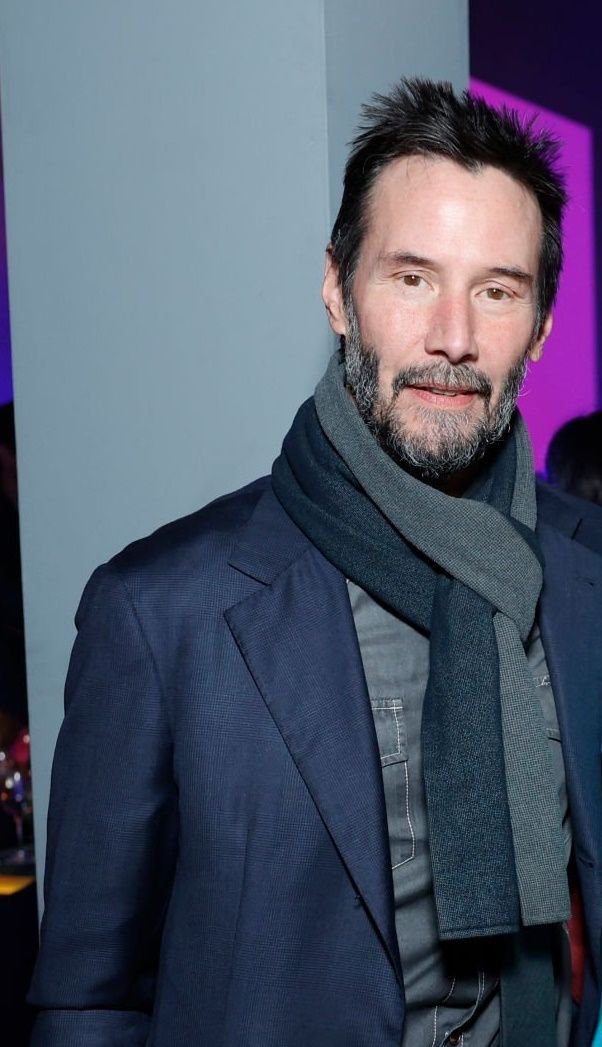 KeanuReeves1762's tweet photo. Tensions online as a lot of individuals are using my personality to extort money from people that love and care about me which is very bad. And this is increasing everyday🥺😓

Please stay safe all my fans ❤️🙏🏽 and disregard any signals from random accounts. I LOVE YOU ALL💯❤️❤️ https://t.co/6DjGlDeatn