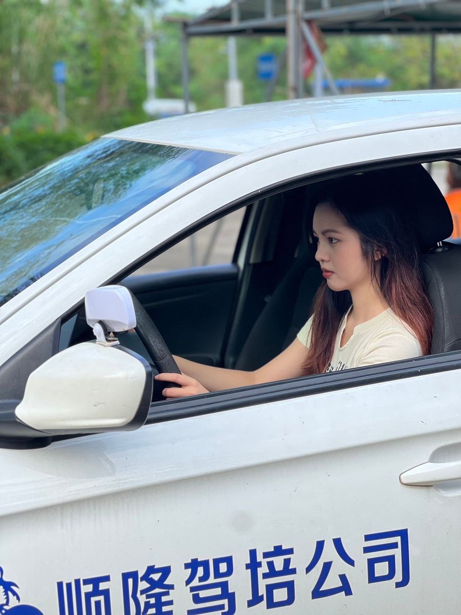 BAMBANGSUNARYA7's tweet photo. Finally passed my driving test today! No parallel parking panic, just pure confidence behind the wheel  Learning to drive is way more fun than I thought—can’t wait to hit the roads this weekend! https://t.co/PXDU8WjphV