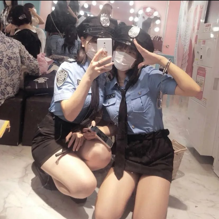 fgrwscx's tweet photo. 奴隷　か　何 か　罰　賭けて　募集　。　笑 

内側から　🧠　緩ませて　、　　終わりたい　自滅 マゾ　来い　🖕

 #貼り合い  #連れオナ https://t.co/5AmHY2er7V
