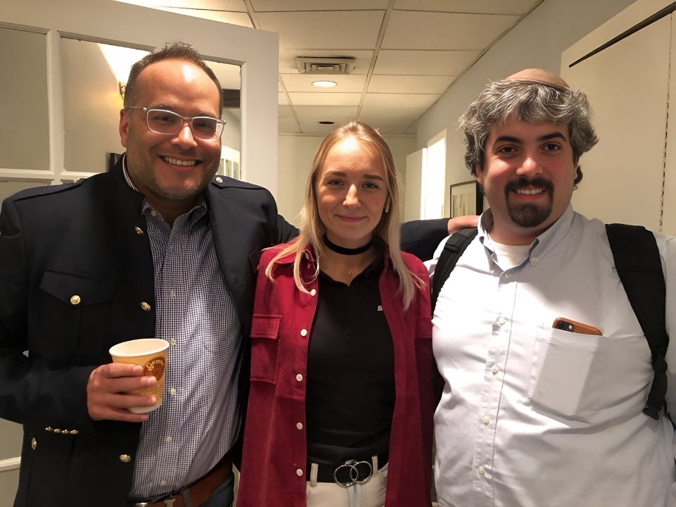 AriZoldan's tweet photo. PR and SEO are getting a lot closer.

As AI changes how people search, getting media coverage is only part of the equation.

Does the story get found? Does AI surface it? Does it build credibility?

@rustybrick has been studying that world for decades. 🔎

#PR #SEO #AI https://t.co/VukK30w71C