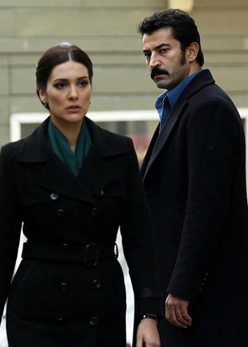 PopFestTR's tweet photo. Bergüzar Korel, Karadayı'dan 11 yıl sonra Kenan İmirzalıoğlu ile ‘A.B.İ.’ dizisinde tekrar partner oldu. (Birsen Altuntaş) https://t.co/ehLgn3FAln