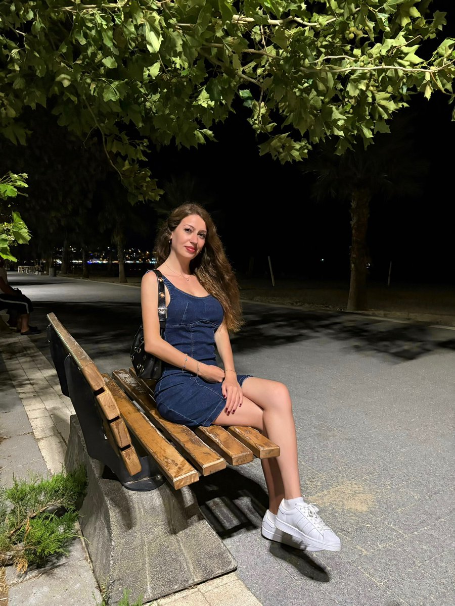 tugceecelikk's tweet photo. ✨ https://t.co/eV91lRQqoP