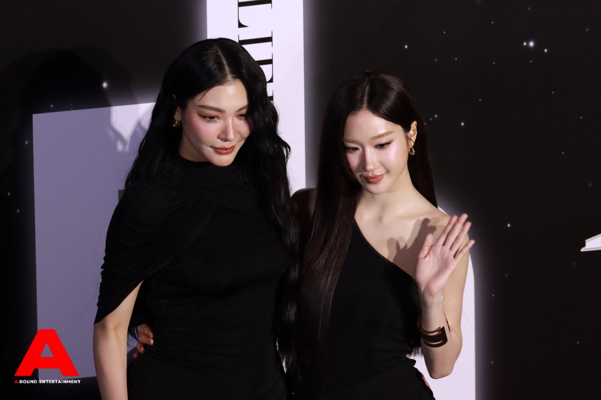 around_ent's tweet photo. “ฝ้าย - อะตอม” ร่วมเดิน Black Carpet ในงานประกาศรางวัล “Lifestyle Asia 50 Icons 2026” เฉลิมฉลองและยกย่อง 50 ไอคอนคนดังแห่งปี

FAYEATOM GLOBAL RISING ICONS
#LSA50ICONSxFayeAtom
#FayeAtom #ฝ้ายอะตอม
#FayePeraya #AtomPariya 
#LSA50ICONS2026 
#LSA50ICONS 
#LifestyleAsiaTH https://t.co/XnU1dVpLAV