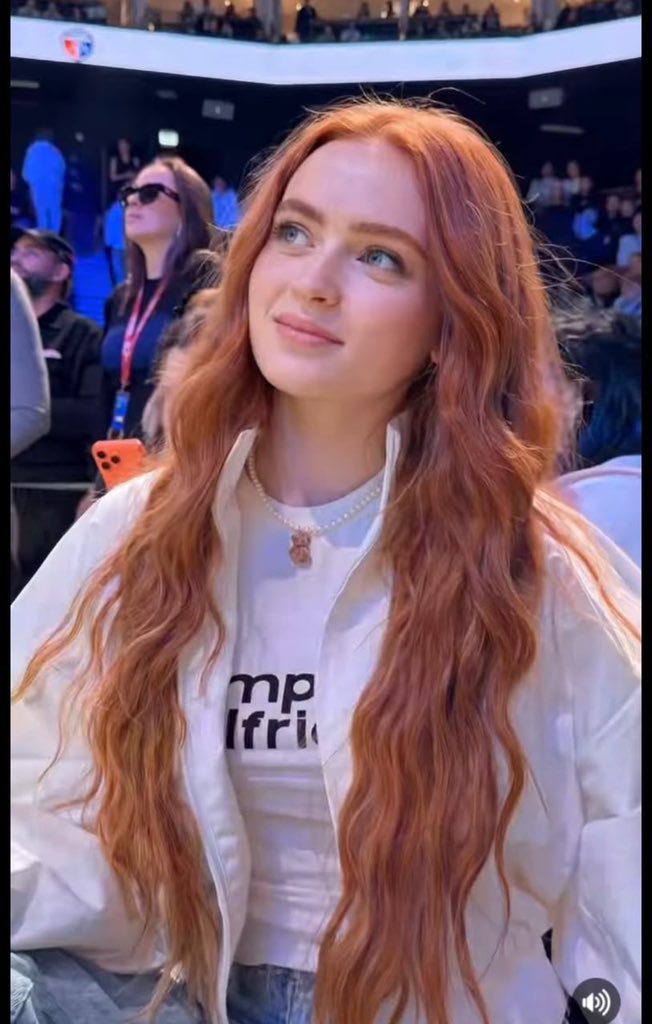 iamhere114's tweet photo. You look up and Sadie Sink is right there

Thread 🎬 https://t.co/fecqDl8Lm7