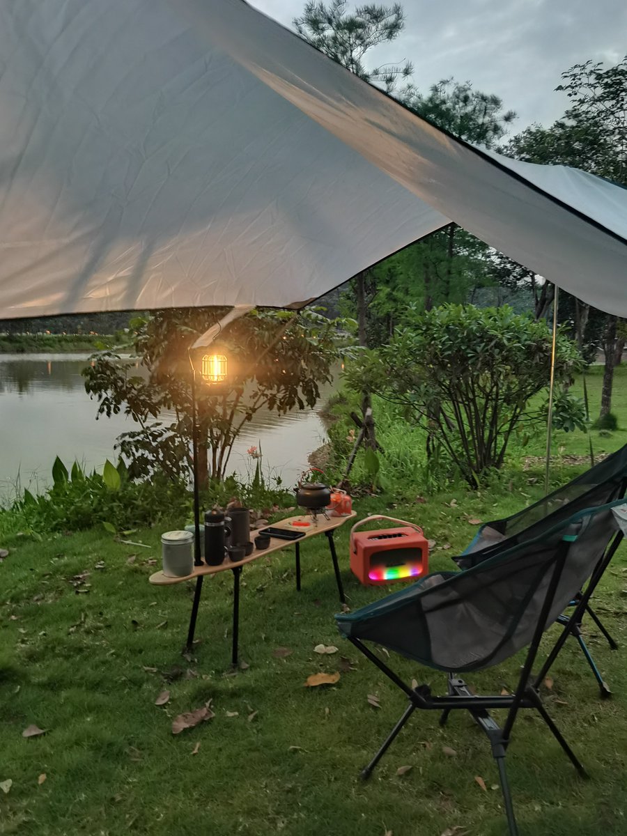Fernandorj14's tweet photo. Tried the solar-powered portable coffee brewer this weekend—fresh, smooth brew anywhere, no power needed! Such a game-changer for my outdoor adventures. https://t.co/2kG6DvZgft