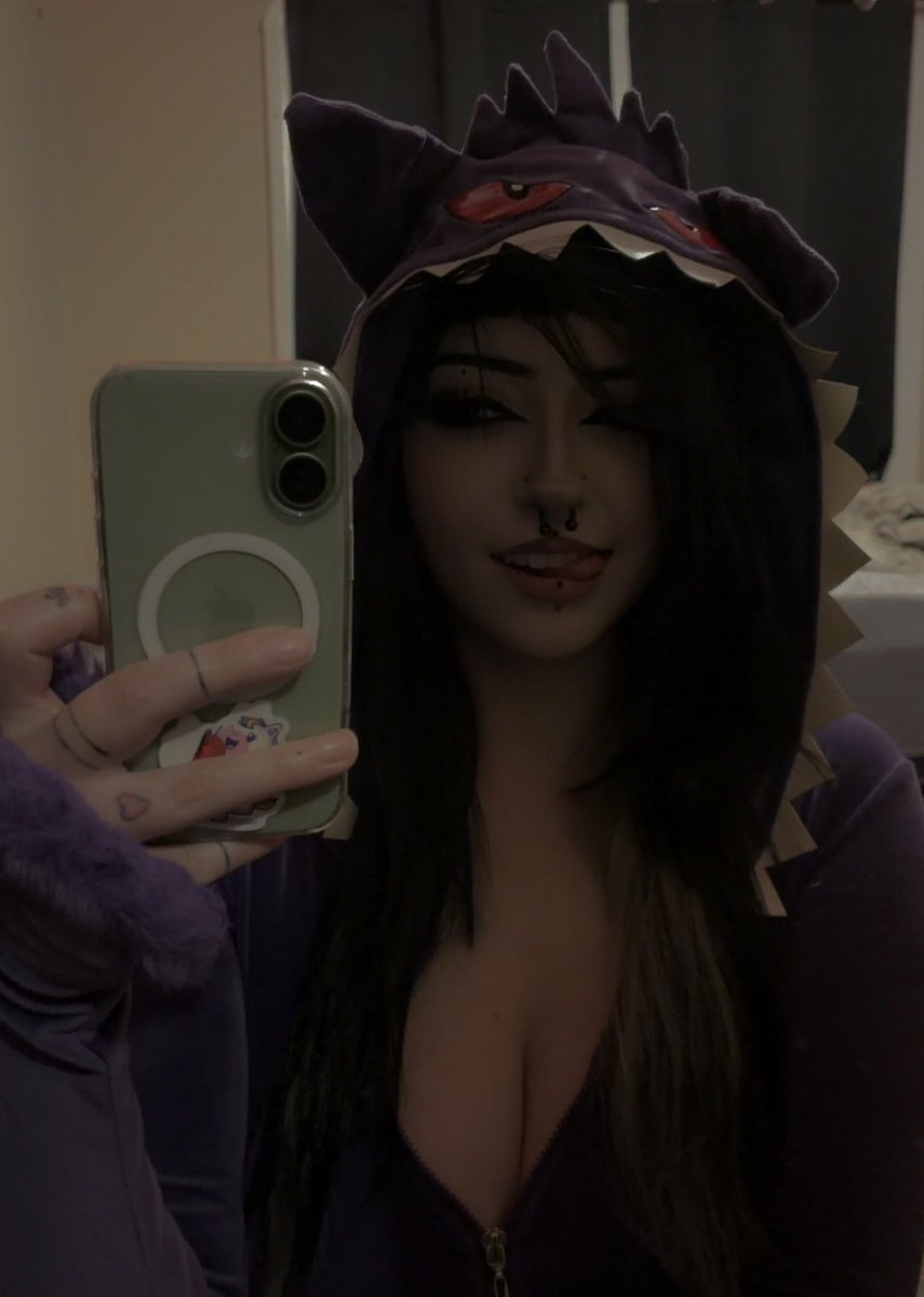 kxlin_'s tweet photo. Who’s ur favorite Pokemon? #alt #goth #piercings https://t.co/nT2UwWdxL8