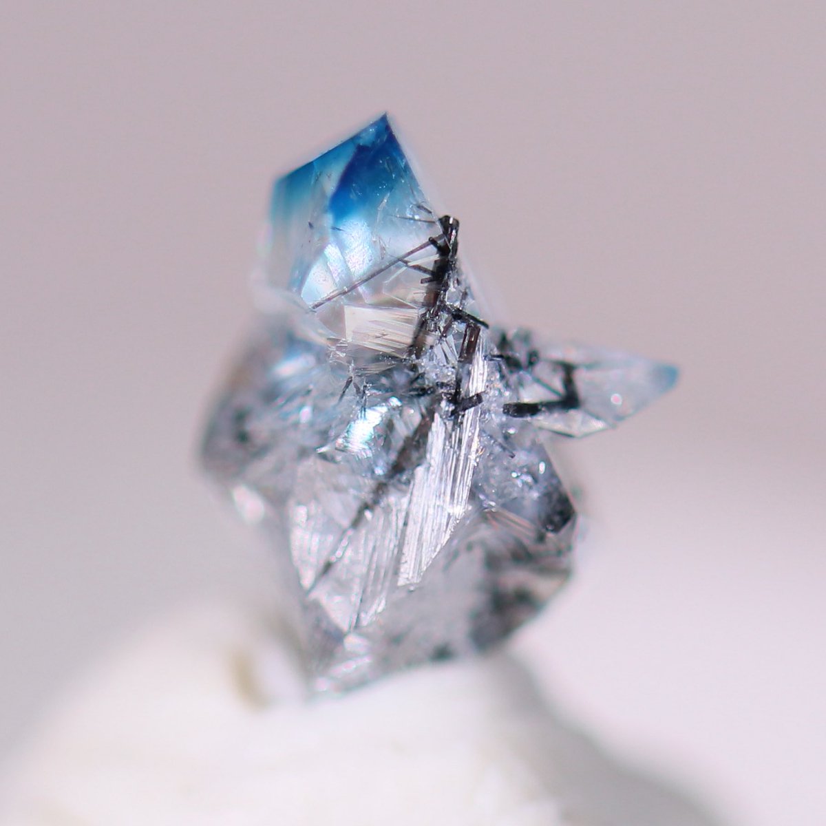 GordanGems's tweet photo. 【Gordan-gems出品情報】

『天然トルマリンインユークレース原石』
・1.59ct
・ジンバブエ産

🔑ご購入はこちらから↓↓↓
https://t.co/4Iuo5RZobR https://t.co/nIIabIZPAc