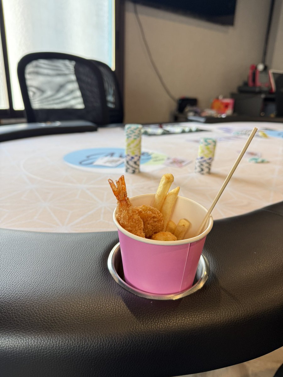 aicenako's tweet photo. 🍚Aiceカップ飯🍚

ポーカーをしながらでも食べやすいカップに入った形のお食事になります‼️

今回は2種類だけ公開❣️
全6種類なので是非足を運んで食べてみてください‼️ https://t.co/CsRQXEHdM9