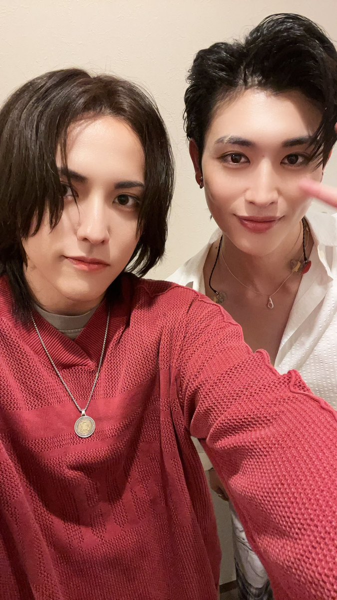 shuru_ohl's tweet photo. 今日はBRAVE SONICでした！
ありがとうございました☺︎

なんてエモいイベントなんだBRAVE SONICさんよお、、、

旧友たちと📷
#BRAVESONIC #OHL #GENIC https://t.co/R7BCpf1KTc